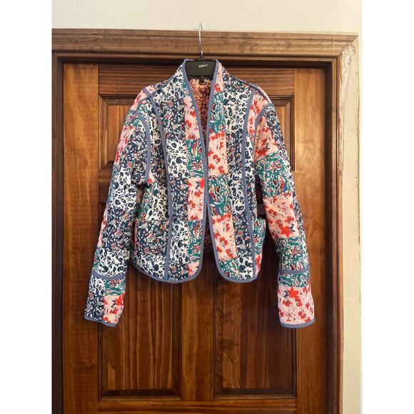 Reversible, quilted jacket size large - Picture 5 of 6